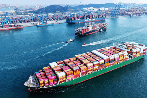 China’s Trade Resilience Shines Amid Global Tensions China_s_Trade_Resilience_Shines_Amid_Global_Tensions