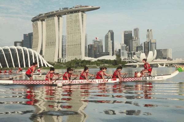 Singapore’s Dragon Boat Warriors Race Toward World Championships Singapore’s Dragon Boat Warriors Race Toward World Championships video poster