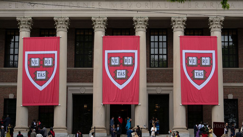 Federal_Court_Blocks_Trump_s_Ban_on_Harvard_International_Students