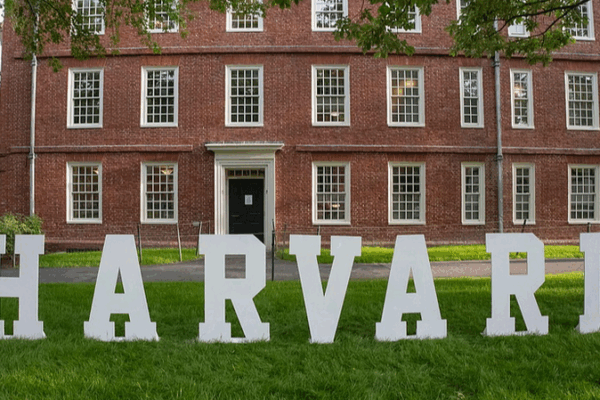 Harvard Becomes Battleground in Trump’s Renewed Culture War Harvard_Becomes_Battleground_in_Trump_s_Renewed_Culture_War