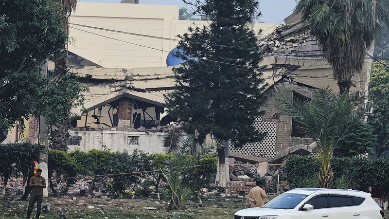 India-Pakistan Tensions Escalate: Analysts Warn Full-Scale War Risk India_Pakistan_Tensions_Escalate__Analysts_Warn_Full_Scale_War_Risk video poster
