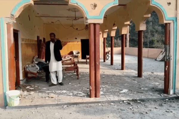 India-Pakistan Tensions Rise After Cross-Border Strikes Claim 26 Lives India_Pakistan_Tensions_Rise_After_Cross_Border_Strikes_Claim_26_Lives video poster