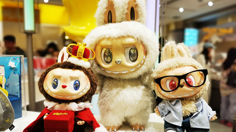 Labubu_Craze_Sweeps_Global_Markets__Fuels_Fashion_and_Retail_Boom - Khabar Asia Labubu_Craze_Sweeps_Global_Markets__Fuels_Fashion_and_Retail_Boom