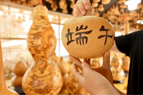 Lucky Gourds Surge in Demand as Dragon Boat Festival Begins Lucky_Gourds_Surge_in_Demand_as_Dragon_Boat_Festival_Begins video poster