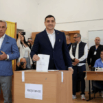 Romanian_PM_Resigns_as_Far_Right_Gains_Momentum_in_Presidential_Vote - Khabar Asia Romanian_PM_Resigns_as_Far_Right_Gains_Momentum_in_Presidential_Vote