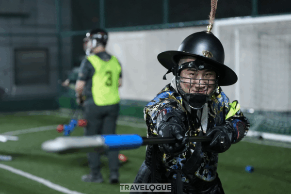 Shanghai Mall Hosts Medieval-Style Combat Game Shanghai_Mall_Hosts_Medieval_Style_Combat_Game
