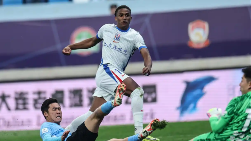 Shanghai Shenhua Extends CSL Lead with 3-0 Victory Over Dalian Yingbo Shanghai_Shenhua_Extends_CSL_Lead_with_3_0_Victory_Over_Dalian_Yingbo