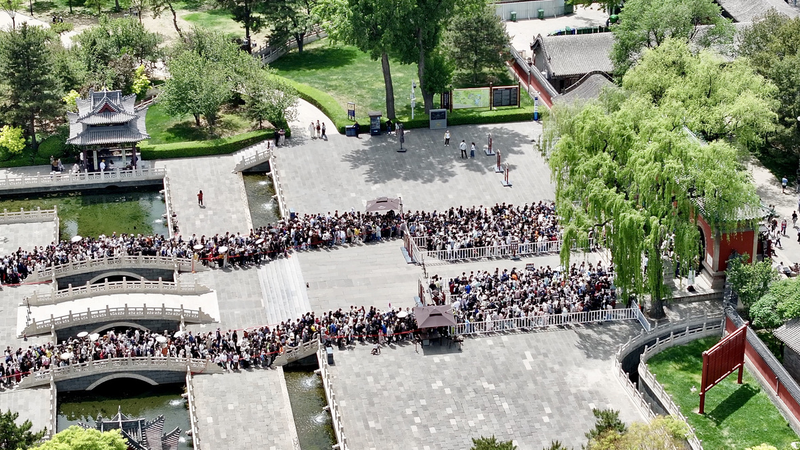 Shanxi_Tourism_Booms_with_22M_Visitors_During_May_Day_Holiday_poster - Khabar Asia Shanxi_Tourism_Booms_with_22M_Visitors_During_May_Day_Holiday video poster