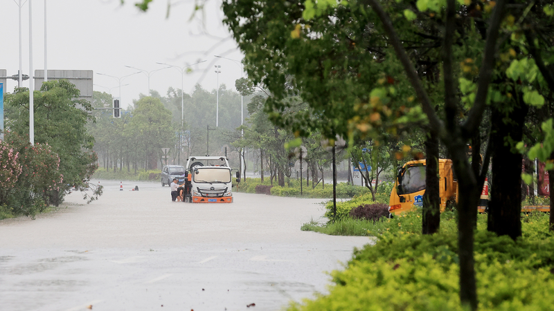 South_China_Faces_2025_s_Heaviest_Rainfall__Flood_Risks_Soar