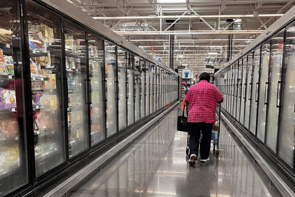 US Tariff Policies Fuel Inflation Fears Amid Economic Slowdown US_Tariff_Policies_Fuel_Inflation_Fears_Amid_Economic_Slowdown