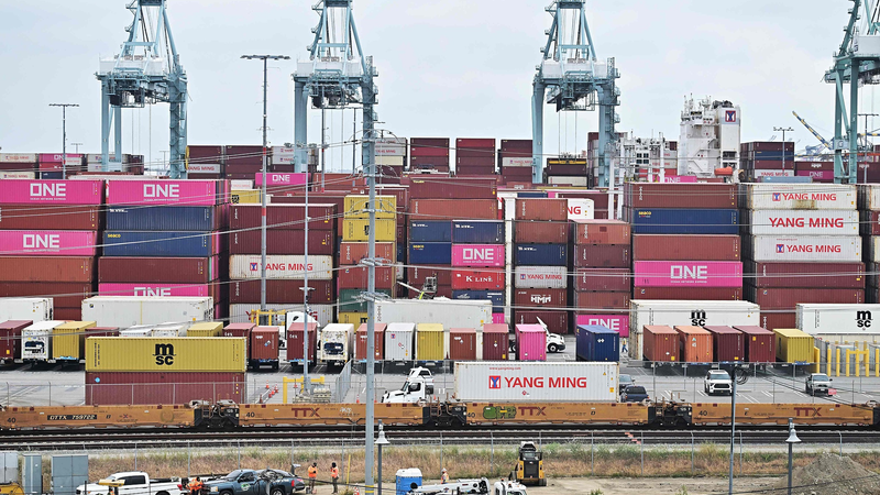 US Tariffs Strain LA Port Jobs, Consumer Prices Set to Rise US_Tariffs_Strain_LA_Port_Jobs__Consumer_Prices_Set_to_Rise