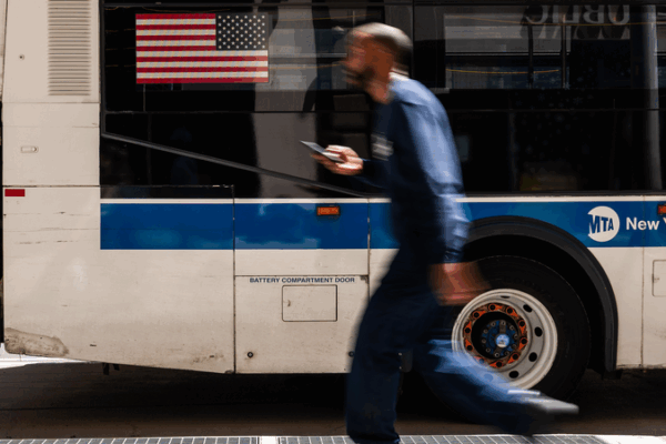 US Tariffs Threaten Billions in Asian Tech and Auto Investments US_Tariffs_Threaten_Billions_in_Asian_Tech_and_Auto_Investments