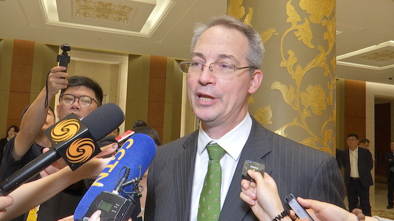 U.S. Firms Express Confidence in Chinese Market Amid Trade Summit U_S__Firms_Express_Confidence_in_Chinese_Market_Amid_Trade_Summit video poster