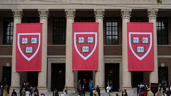 U.S. Visa Crackdown Shatters ‘American Dream’ for International Students, Survey Finds U_S__Visa_Crackdown_Shatters__American_Dream__for_International_Students__Survey_Finds