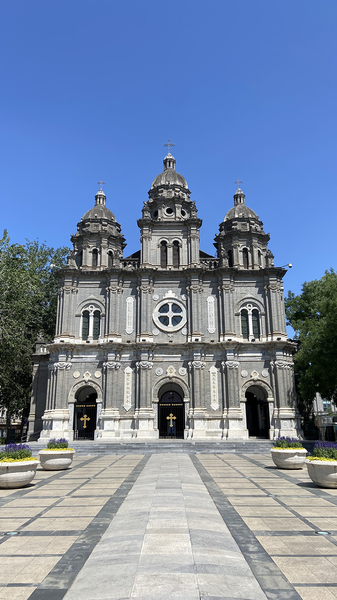 Wangfujing_Church__Bridging_Chinese_and_Western_Heritage video poster