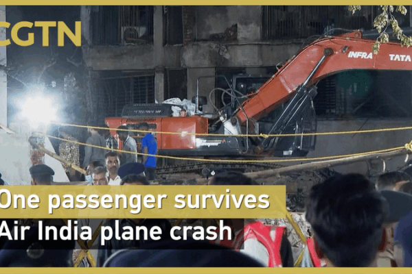 Air India Dreamliner Crash in Ahmedabad Leaves 265 Dead Air_India_Dreamliner_Crash_in_Ahmedabad_Leaves_265_Dead video poster