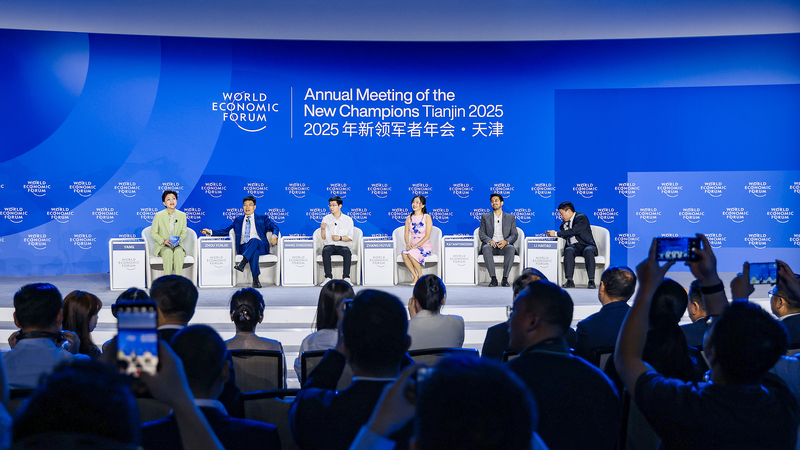 Asian Entrepreneurs Lead Global Innovation and Economic Shifts Asian_Entrepreneurs_Lead_Global_Innovation_and_Economic_Shifts