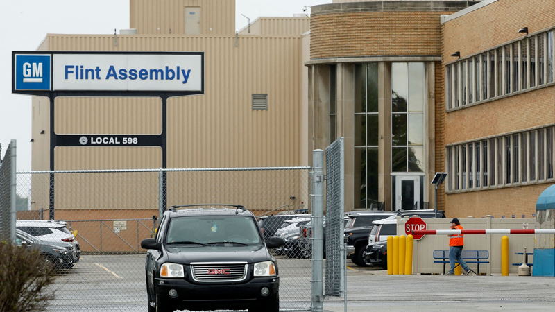 Carmakers_Warn_China_Rare_Earth_Shortage_Threatens_Global_Auto_Production