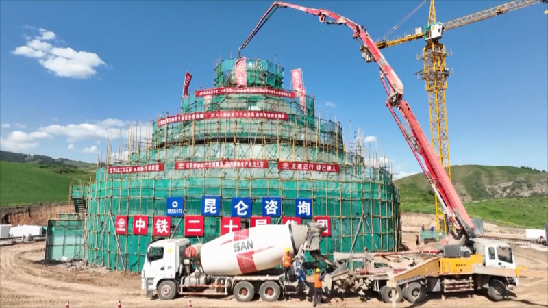 China_Caps_Mega_Radio_Telescope_in_Xinjiang__Boosts_Global_Astronomy - Khabar Asia China_Caps_Mega_Radio_Telescope_in_Xinjiang__Boosts_Global_Astronomy