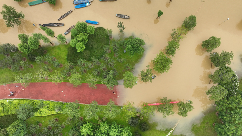 China_Launches_Emergency_Flood_Response_in_5_Provinces