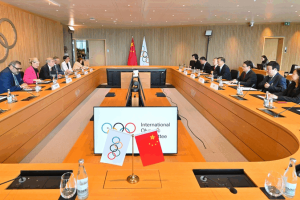 China Media Group, IOC Leaders Forge New Broadcast Partnerships China_Media_Group__IOC_Leaders_Forge_New_Broadcast_Partnerships