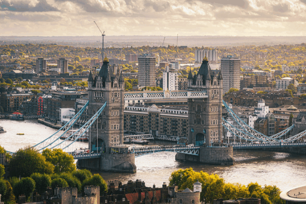 China_U_S__Trade_Talks_Kick_Off_in_London_Amid_Global_Economic_Shifts video poster