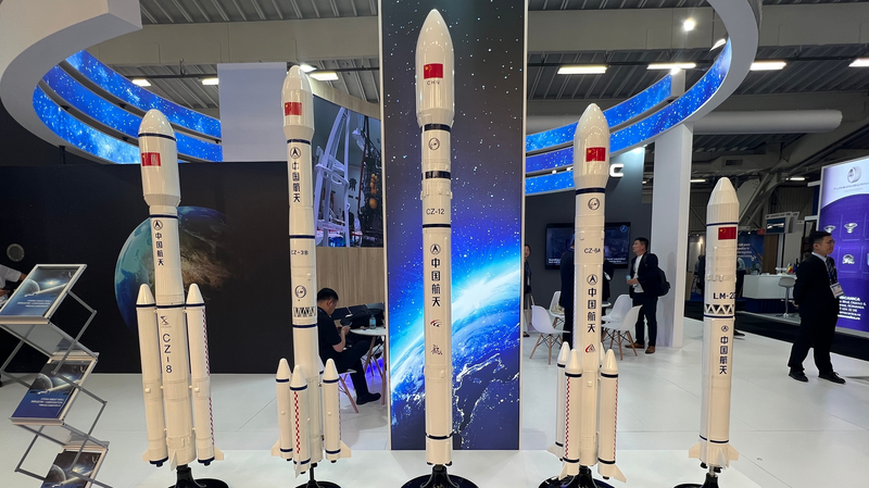 China_Unveils_Next_Gen_Long_March_Rockets_at_Paris_Air_Show