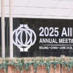 Chinese_Premier_Highlights_Sustainable_Growth_at_AIIB_Meeting