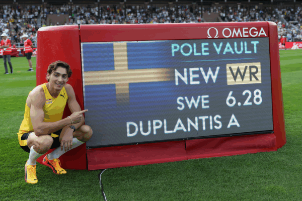 Duplantis Shatters Pole Vault World Record with 6.28m Leap Duplantis_Shatters_Pole_Vault_World_Record_with_6_28m_Leap