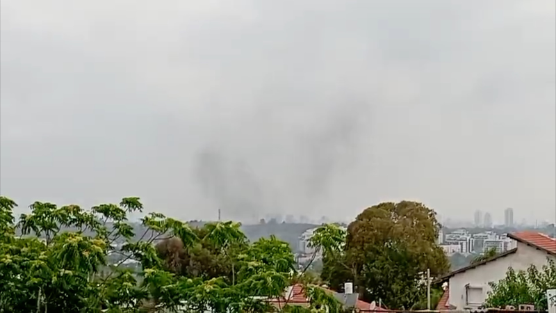 Explosions_Rock_Tel_Aviv_Amid_Escalating_Regional_Tensions video poster