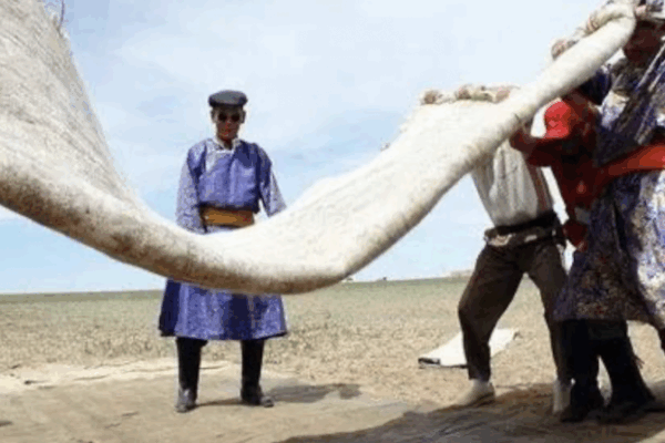 Felt-Making Traditions Weave Cultural Legacy Across Central Asia Felt_Making_Traditions_Weave_Cultural_Legacy_Across_Central_Asia