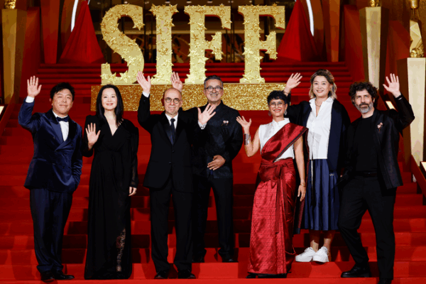 Golden Goblet Gala Celebrates Cinema Legacy at Shanghai Film Festival Golden_Goblet_Gala_Celebrates_Cinema_Legacy_at_Shanghai_Film_Festival