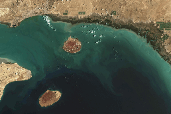 Iran’s Strait of Hormuz Threat Sparks Global Energy Crisis Fears Iran_s_Strait_of_Hormuz_Threat_Sparks_Global_Energy_Crisis_Fears