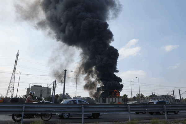 Israel-Iran Tensions Escalate Amid Cross-Border Strikes Israel_Iran_Tensions_Escalate_Amid_Cross_Border_Strikes video poster