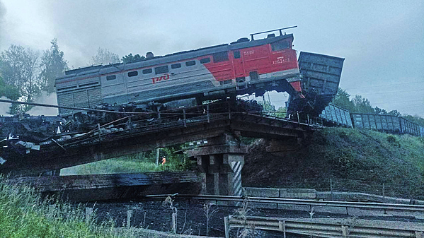 Russian Authorities Label Bridge Collapses as Terrorist Attacks, 7 Dead Russian_Authorities_Label_Bridge_Collapses_as_Terrorist_Attacks__7_Dead