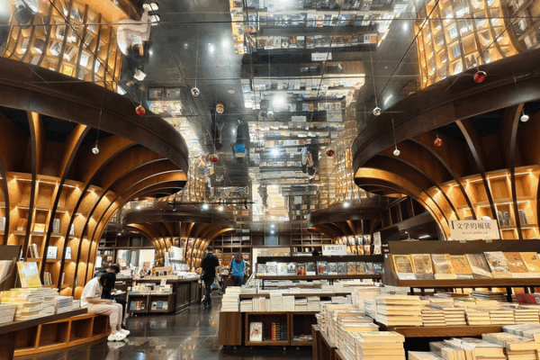 Shanghai Bookstore Emerges as Cultural Icon Amid Retail Evolution Shanghai_Bookstore_Emerges_as_Cultural_Icon_Amid_Retail_Evolution