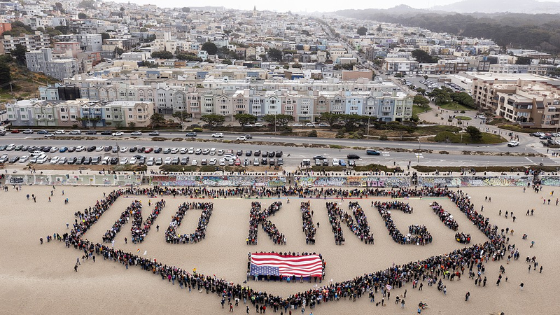 US__No_Kings_Day__Rivals_Target_Trump_Policies_Amid_Rising_Tensions_poster - Khabar Asia US__No_Kings_Day__Rivals_Target_Trump_Policies_Amid_Rising_Tensions video poster