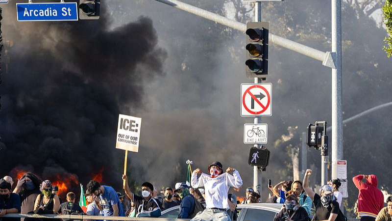 U_S__Public_Rejects_Military_Deployment_Against_LA_Protests__Surveys_Highlight_Growing_Divide - Khabar Asia U_S__Public_Rejects_Military_Deployment_Against_LA_Protests__Surveys_Highlight_Growing_Divide