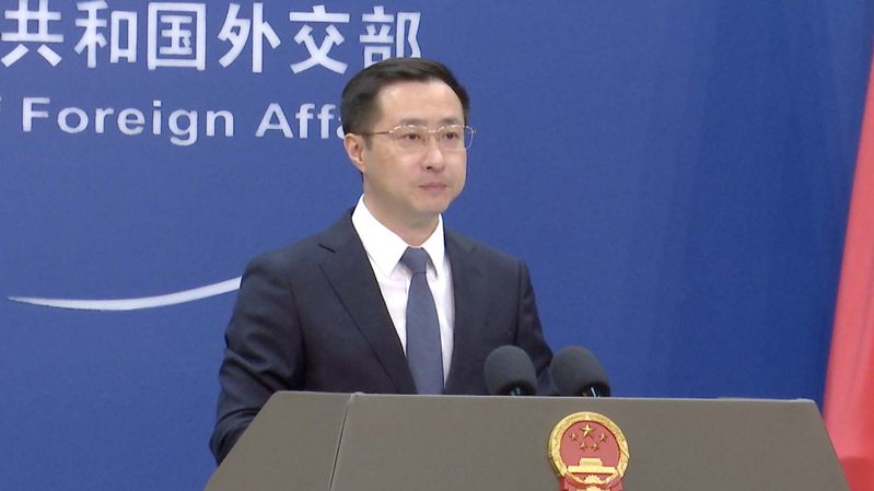 U_S__Visa_Curbs_for_Harvard_Students_Draw_Beijing_s_Criticism video poster