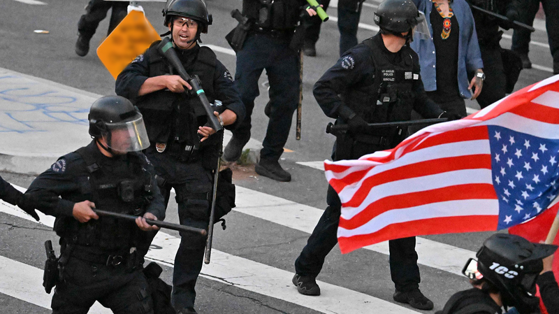 U_S___No_Kings__Protests_Challenge_Trump_Policies_on_Birthday_Weekend video poster