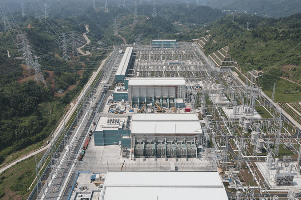 Xinjiang’s Renewable Energy Powers Chongqing via New UHV Line Xinjiang_s_Renewable_Energy_Powers_Chongqing_via_New_UHV_Line