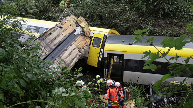 3_Dead_in_Southern_Germany_Train_Derailment__Storm_Eyed_as_Factor - Khabar Asia 3_Dead_in_Southern_Germany_Train_Derailment__Storm_Eyed_as_Factor