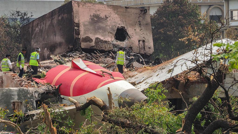 Air India Crash Probe Highlights Captain’s Actions: WSJ Report Air_India_Crash_Probe_Highlights_Captain_s_Actions__WSJ_Report
