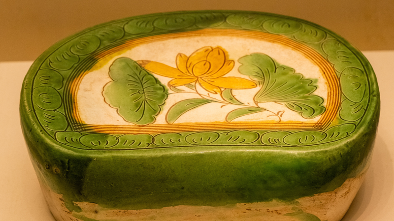 Ancient_Chinese_Cooling_Secrets__Song_Dynasty_Porcelain_Pillows_Revealed - Khabar Asia Ancient_Chinese_Cooling_Secrets__Song_Dynasty_Porcelain_Pillows_Revealed