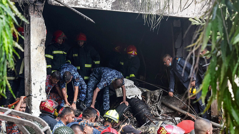 Bangladesh Air Force Jet Crashes into Dhaka School, 19 Dead Bangladesh_Air_Force_Jet_Crashes_into_Dhaka_School__19_Dead video poster