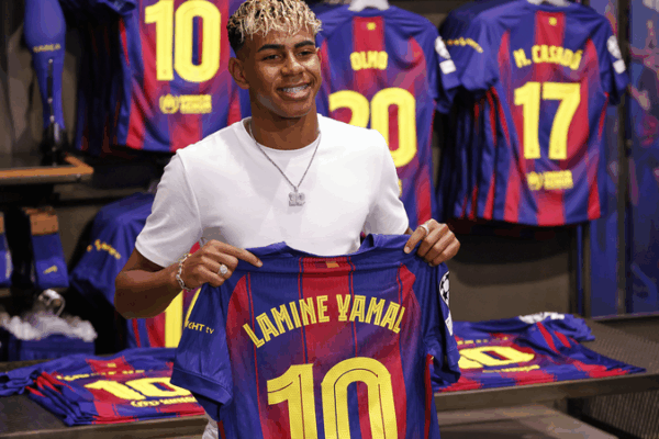 Barcelona’s Rising Star Yamal Claims Iconic No.10 Shirt in Historic Move Barcelona_s_Rising_Star_Yamal_Claims_Iconic_No_10_Shirt_in_Historic_Move