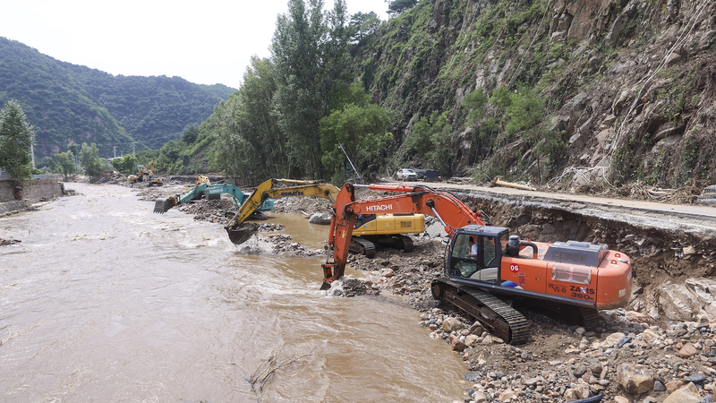 Beijing_Intensifies_Recovery_Efforts_After_Historic_Rainfall