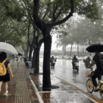 Beijing_Issues_Red_Alert_as_Torrential_Rains_Trigger_Mass_Evacuations_poster - Khabar Asia Beijing_Issues_Red_Alert_as_Torrential_Rains_Trigger_Mass_Evacuations video poster