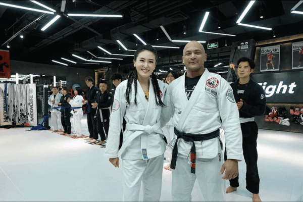 Brazilian Jiu-Jitsu Bridges Cultures in China’s Martial Arts Scene Brazilian_Jiu_Jitsu_Bridges_Cultures_in_China_s_Martial_Arts_Scene video poster