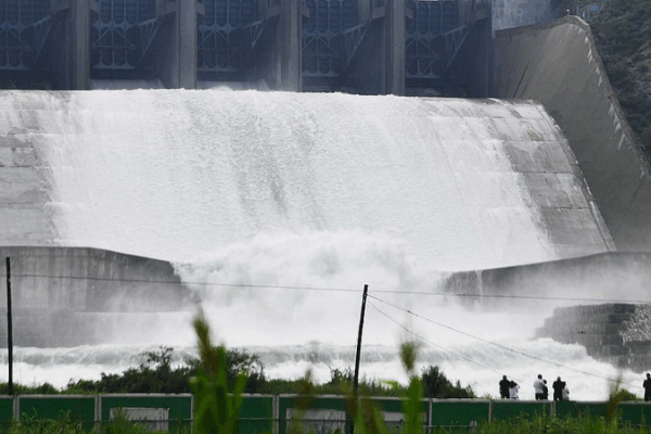 China Activates Emergency Flood Response in Beijing Amid Heavy Rains China_Activates_Emergency_Flood_Response_in_Beijing_Amid_Heavy_Rains